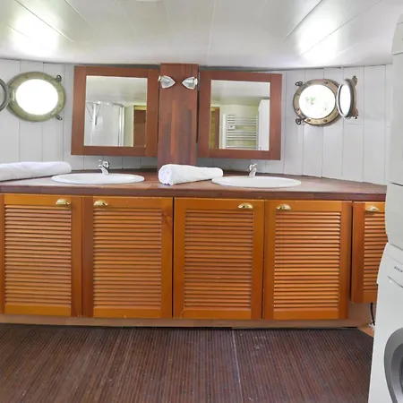 Peniche Refuge Seine Botel *
